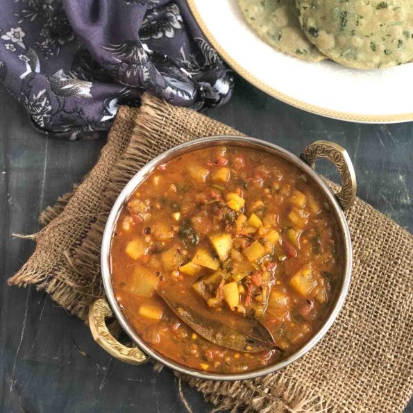 https://www.pontalo.net - Aloo Raswala Sabzi Recipe