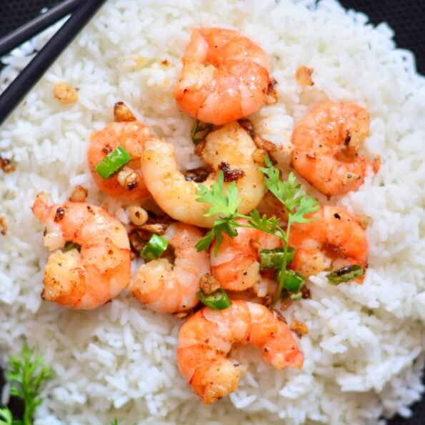 https://www.pontalo.net - Andaman Style Steamed Garlic Prawns Recipe