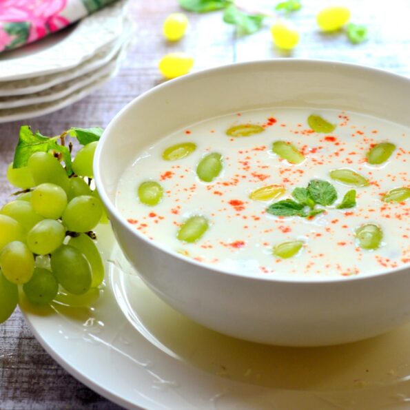 https://www.pontalo.net - Angoor Raita Recipe