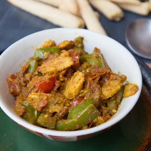 https://www.pontalo.net - बेबी कॉर्न और शिमला मिर्च मसाला रेसिपी - Baby Corn Capsicum Masala (Recipe In Hindi)