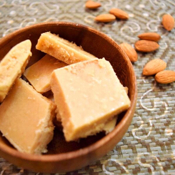 https://www.pontalo.net - Badam Burfi Recipe - Almond Burfi