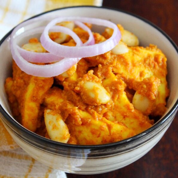 https://www.pontalo.net - Badami Paneer Masala Recipe -Paneer In Almond Gravy