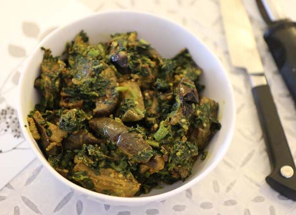 https://www.pontalo.net - Palak Baingan Ki Sabzi Recipe (Spinach Eggplant Stir Fry)