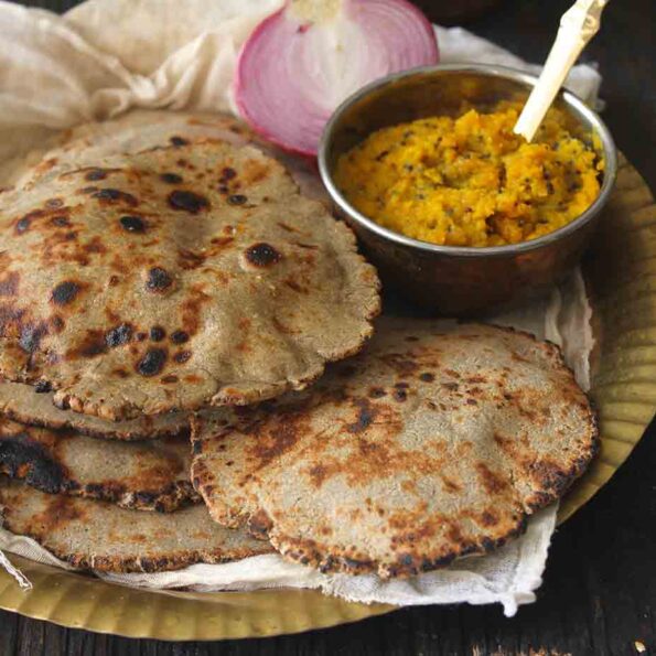 https://www.pontalo.net - Bajri Ki Roti Recipe