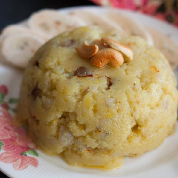 https://www.pontalo.net - Banana Sheera Recipe - Sweet Banana Halwa/ Pudding