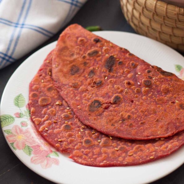 https://www.pontalo.net - Beetroot & Sesame Thepla Recipe