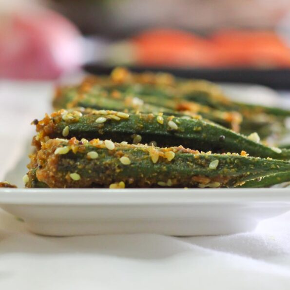 https://www.pontalo.net - Bharva Bhindi Recipe - Pan Fried Stuffed Okra With Spices & Peanuts