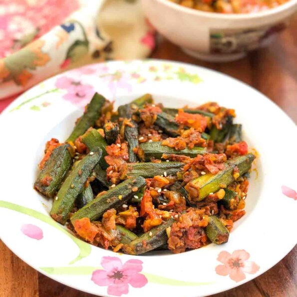 https://www.pontalo.net - Bhindi Masala Curry Recipe