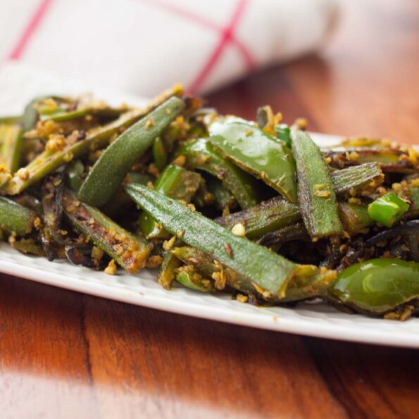 https://www.pontalo.net - Bhindi & Capsicum Sabzi Recipe