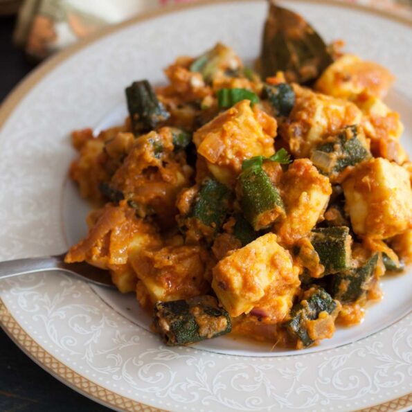 https://www.pontalo.net - Bhindi And Paneer Masala Recipe