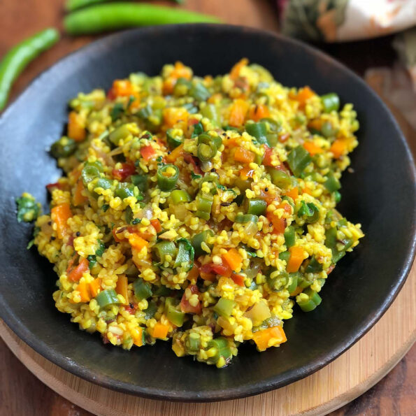 https://www.pontalo.net - Broken Wheat Upma Recipe - Healthy Dalia Upma for Breakfast