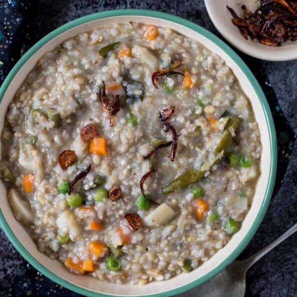 https://www.pontalo.net - Buckwheat Vegetable Khichdi Recipe