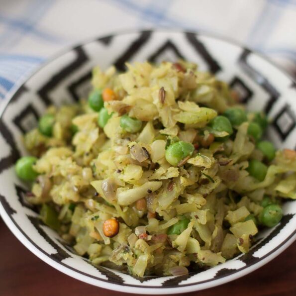 https://www.pontalo.net - पत्तागोबी थोरन रेसिपी - Cabbage Thoran (Recipe In Hindi)