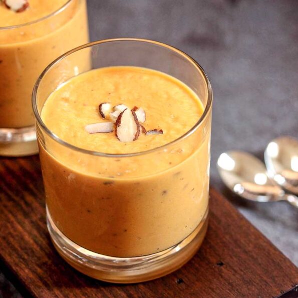 https://www.pontalo.net - Carrot Badam Kheer Recipe - Carrot Almond Milk Pudding