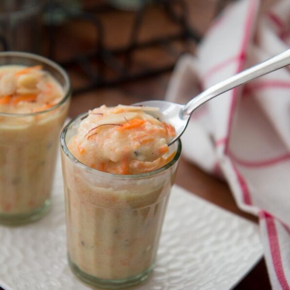 https://www.pontalo.net - Carrot Semolina Phirni Recipe