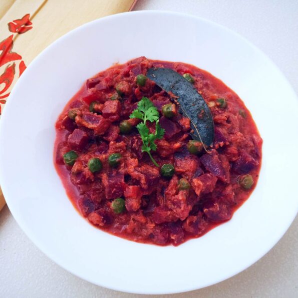 https://www.pontalo.net - Chettinad Beetroot Kurma Recipe