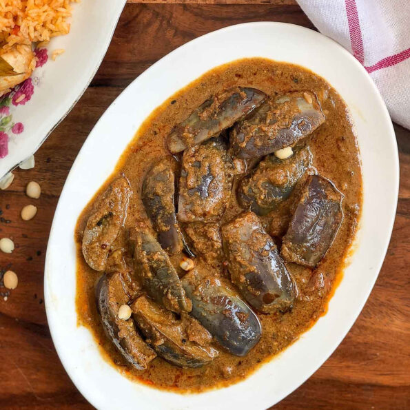 https://www.pontalo.net - Chettinad Kathirikai Chops Recipe - Brinjal Curry for Biryani