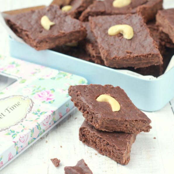 https://www.pontalo.net - Chocolate Flavoured 7 Cup Burfi Recipe