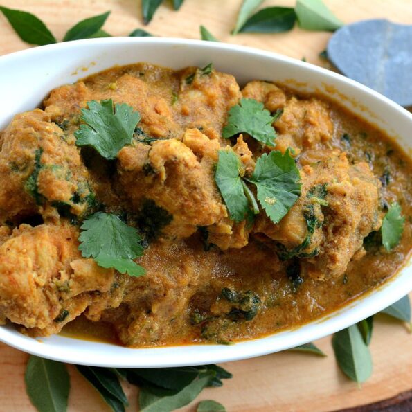 https://www.pontalo.net - Classic Andhra Style Chicken Curry Recipe