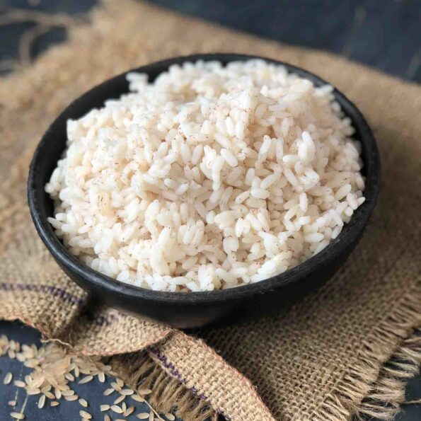 https://www.pontalo.net - Matta Rice/ Chemba Rice Recipe-Pressure Cooker Method