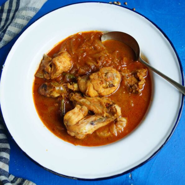 https://www.pontalo.net - Coorg Koli Curry Recipe - Coorgi Chicken Curry