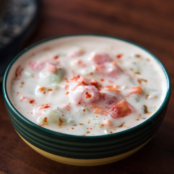 https://www.pontalo.net - ककड़ी और हरी मिर्च का रायता रेसिपी - Cucumber Green Chilli Raita (Recipe In Hindi)