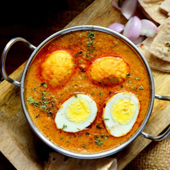 https://www.pontalo.net - Dimer Malai Curry Recipe (Bengali Style Egg Curry In Coconut Milk)