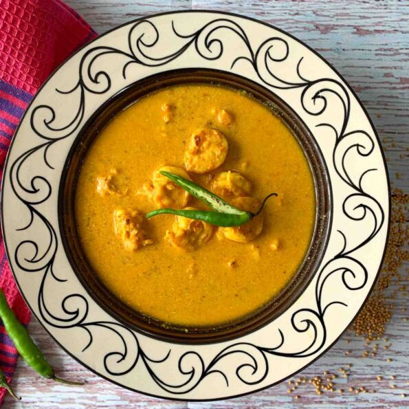 https://www.pontalo.net - Doi Shorshe Chingri - Prawn Mustard Curry Recipe