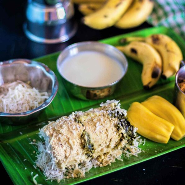 https://www.pontalo.net - Murungai Keerai Puttu - Drumstick Leaves Puttu Recipe