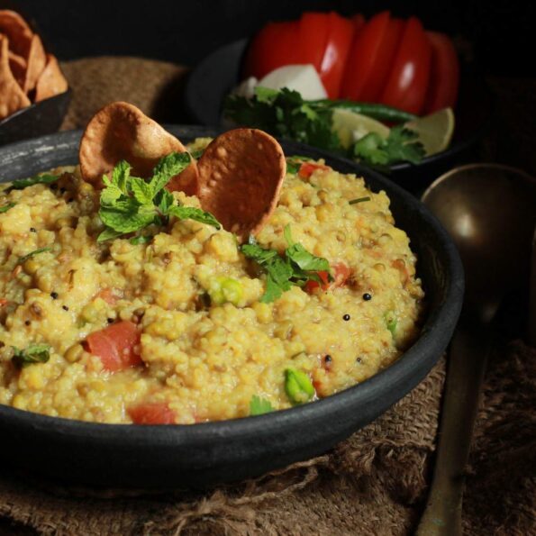 https://www.pontalo.net - Broken Wheat And Green Moong Khichdi Recipe