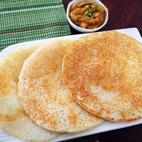 https://www.pontalo.net - Konkani Style Doddak Recipe-Lentil Pancakes