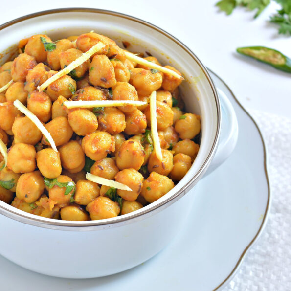 https://www.pontalo.net - छोले मसाला रेसिपी - Dry Masala Chickpeas (Recipe In Hindi)