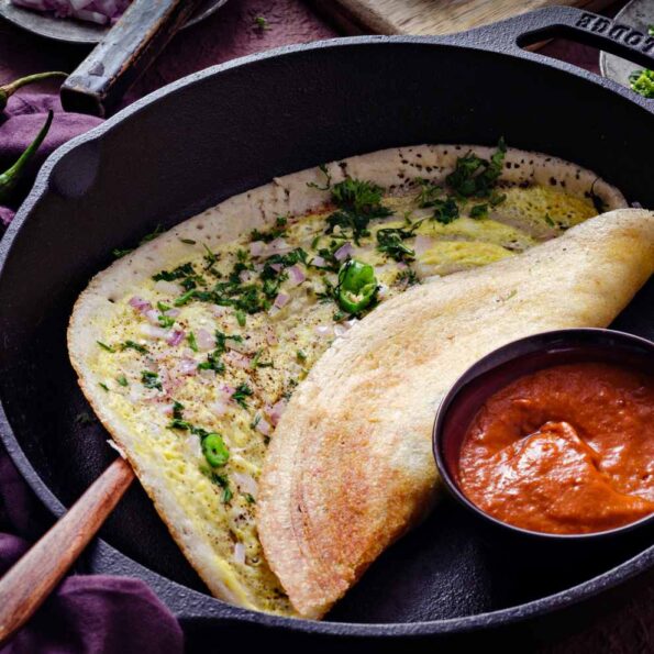 https://www.pontalo.net - Egg Dosa Recipe