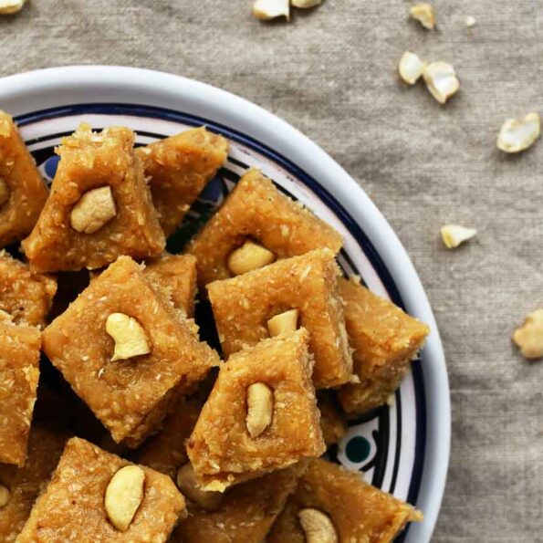 https://www.pontalo.net - Gluten Free Rajgira Burfi Recipe