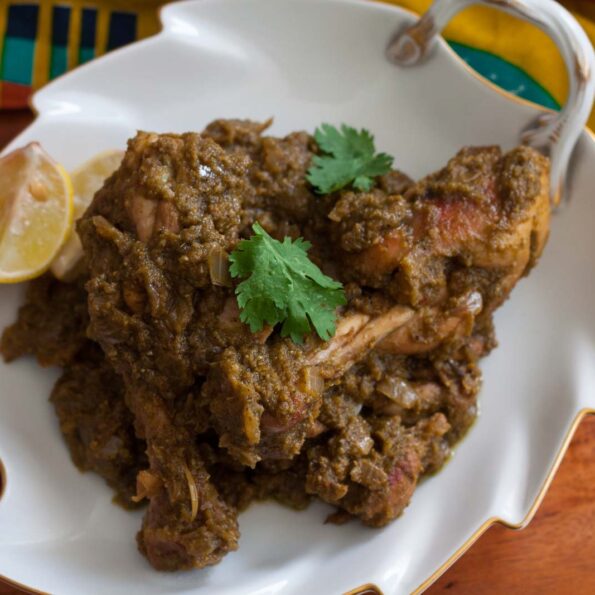 https://www.pontalo.net - Goan Style Chicken Galinha Cafreal Recipe