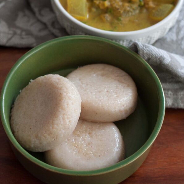 https://www.pontalo.net - Goan Style Sana Recipe (Soft Steamed Rice Cakes)