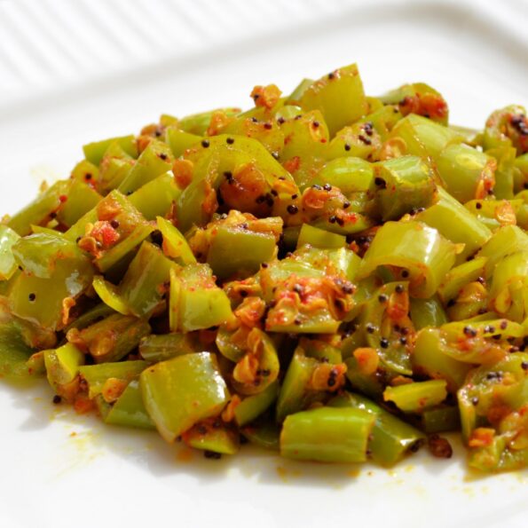 https://www.pontalo.net - हरी मिर्च की सब्ज़ी रेसिपी - Green Chilli Vegetable (Recipe In Hindi)