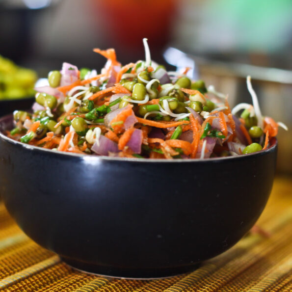 https://www.pontalo.net - Moong Sprouts Salad with Grated Carrots & Coriander Recipe