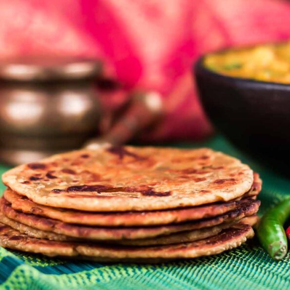 https://www.pontalo.net - Gujarati Style Bhakri Recipe-A Multigrain Flat Bread