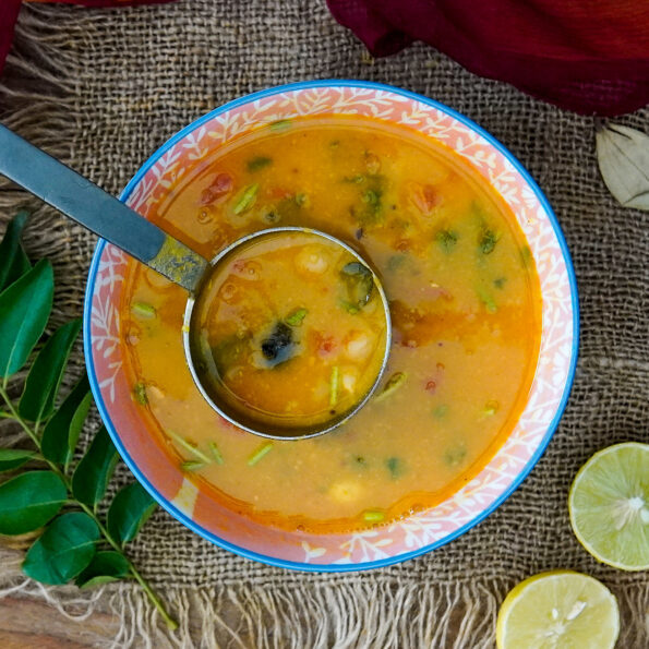 https://www.pontalo.net - Gujarati Dal Recipe - Sweet Tangy and Spicy Dal