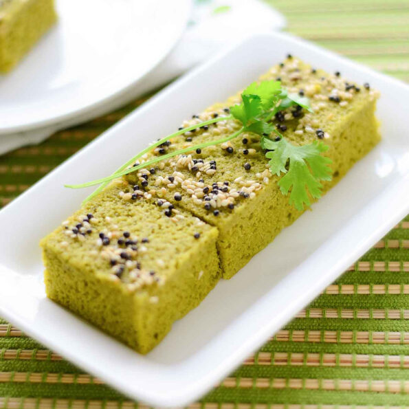 https://www.pontalo.net - गुजराती पालक ढोकला रेसिपी - Gujarati Palak Dhokla Recipe