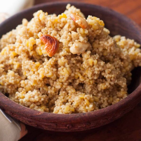 https://www.pontalo.net - Gujarati Style Lapsi Recipe - Millet Sweet Pudding