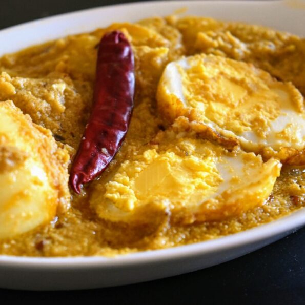 https://www.pontalo.net - Dim Posto Recipe - Bengali Egg Curry With Poppy Seeds