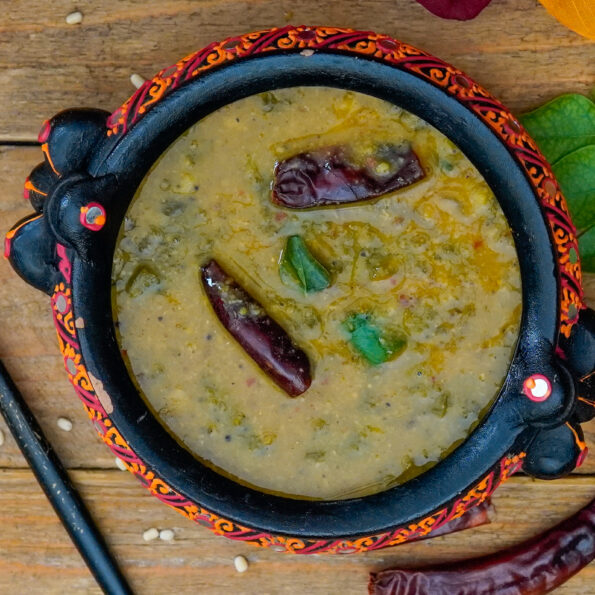 https://www.pontalo.net - Huli Soppu Saaru Recipe - Karnataka Style Mixed Greens Sambar