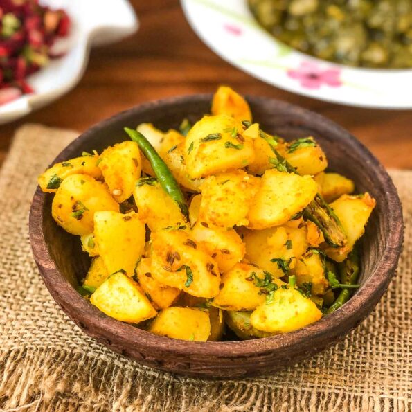 https://www.pontalo.net - Jeera Aloo Sabzi - Roasted Potatoes With Cumin Seeds