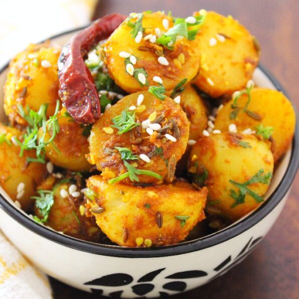 https://www.pontalo.net - Jodhpuri Aloo Recipe