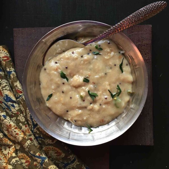 https://www.pontalo.net - Jolada Ganji Recipe (Jowar Savoury Porridge)