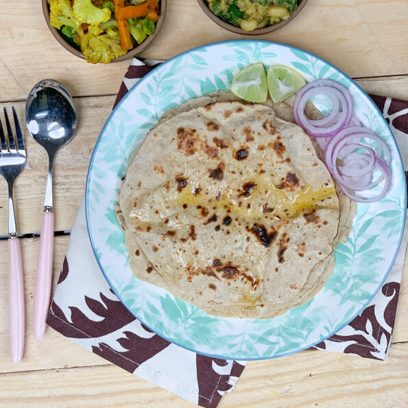 https://www.pontalo.net - Jowar Atta Roti Recipe - Sorghum Wheat Phulka Recipe