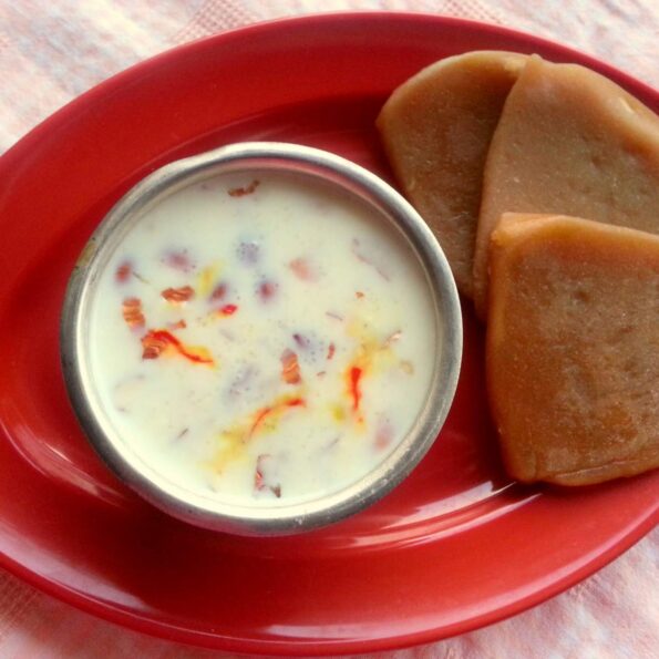 https://www.pontalo.net - Kaanole Recipe (Maharashtrian Steamed Wheat Flour Sweet)