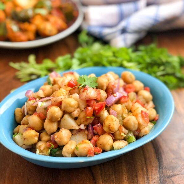 https://www.pontalo.net - Spicy Chickpeas Aloo Salad Chaat Recipe